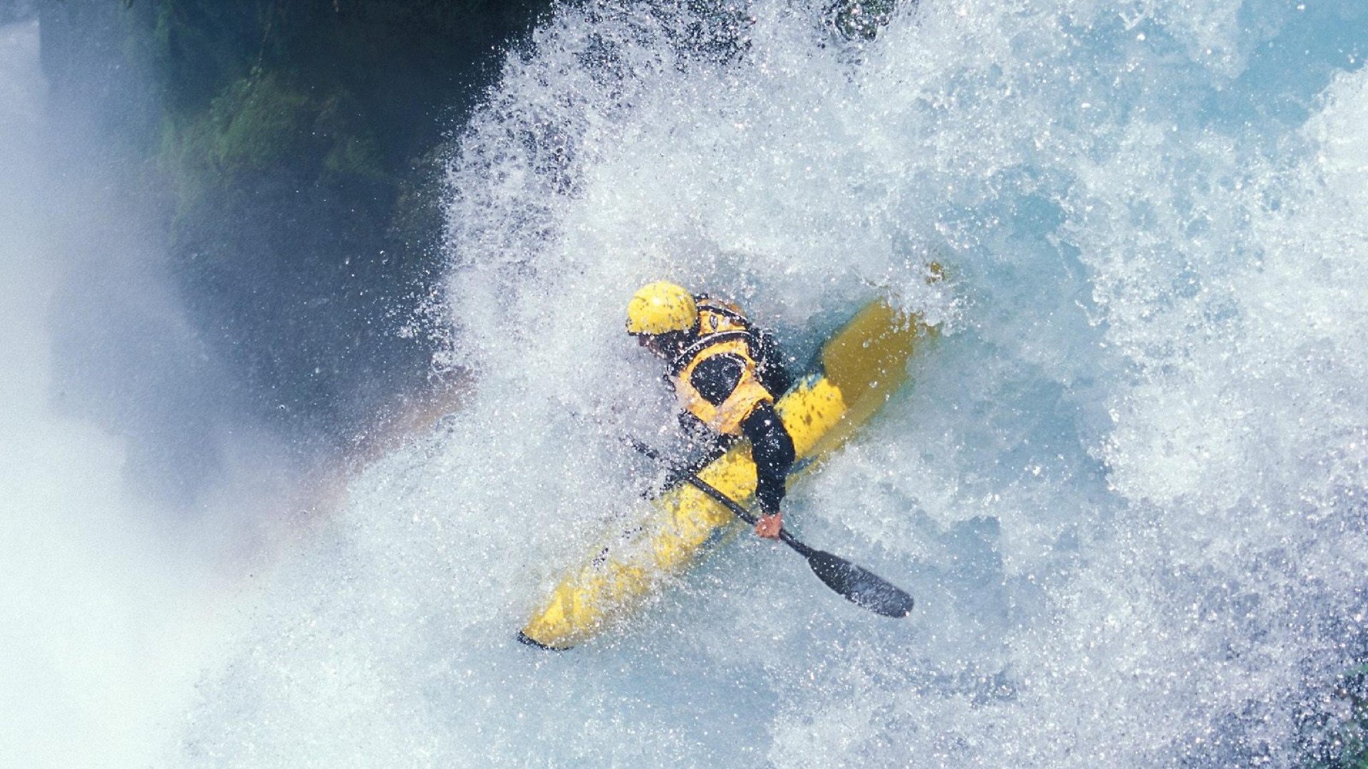 赛道上的绝杀，黄喜灿在摩纳哥F1街道赛接管比赛
