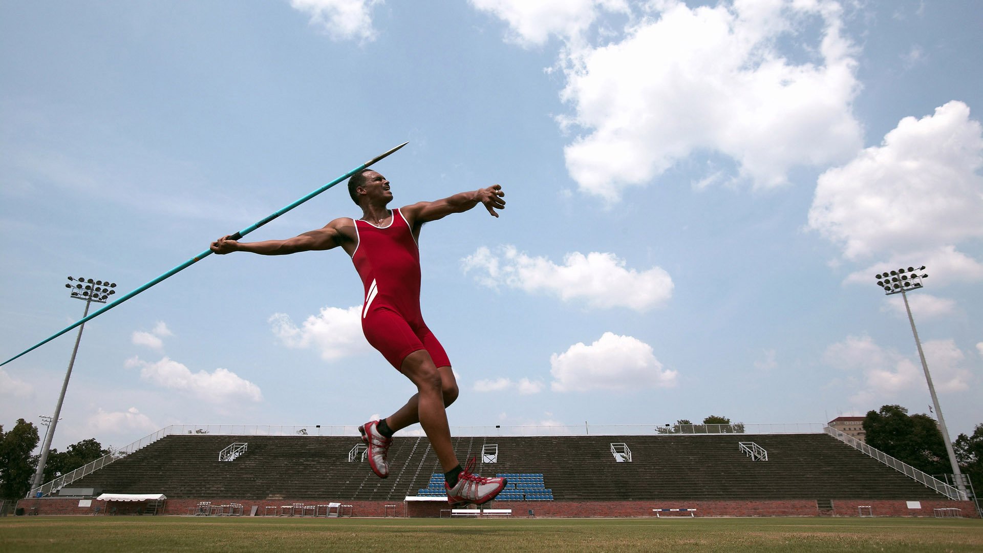 温网碾压联合杯，兹维列夫关键制胜，网球格局的新旧对话